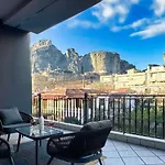 Mountain Vista Daire